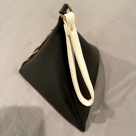 Mali + Lili Polly Pyramid Vegan Leather Wristlet - Picture 4 of 7